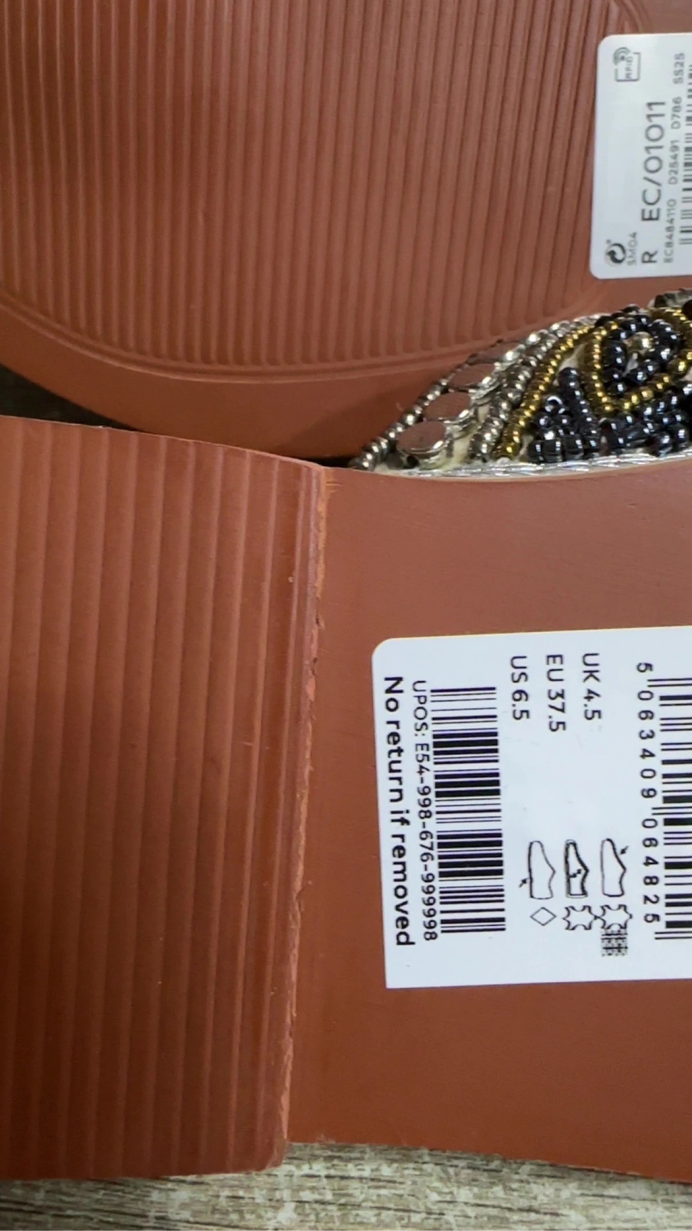 Sandalias Chancletas con Perlado y Detalles de Joyería - Next Forever Comfort - Talla 37,5 – photo 4